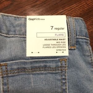 NWT Girls GapKids Jeans - 7 Regular Flare